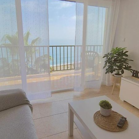 Apartamento Con Piscina En La Primera Linea De Playa De פואנגירולה מראה חיצוני תמונה