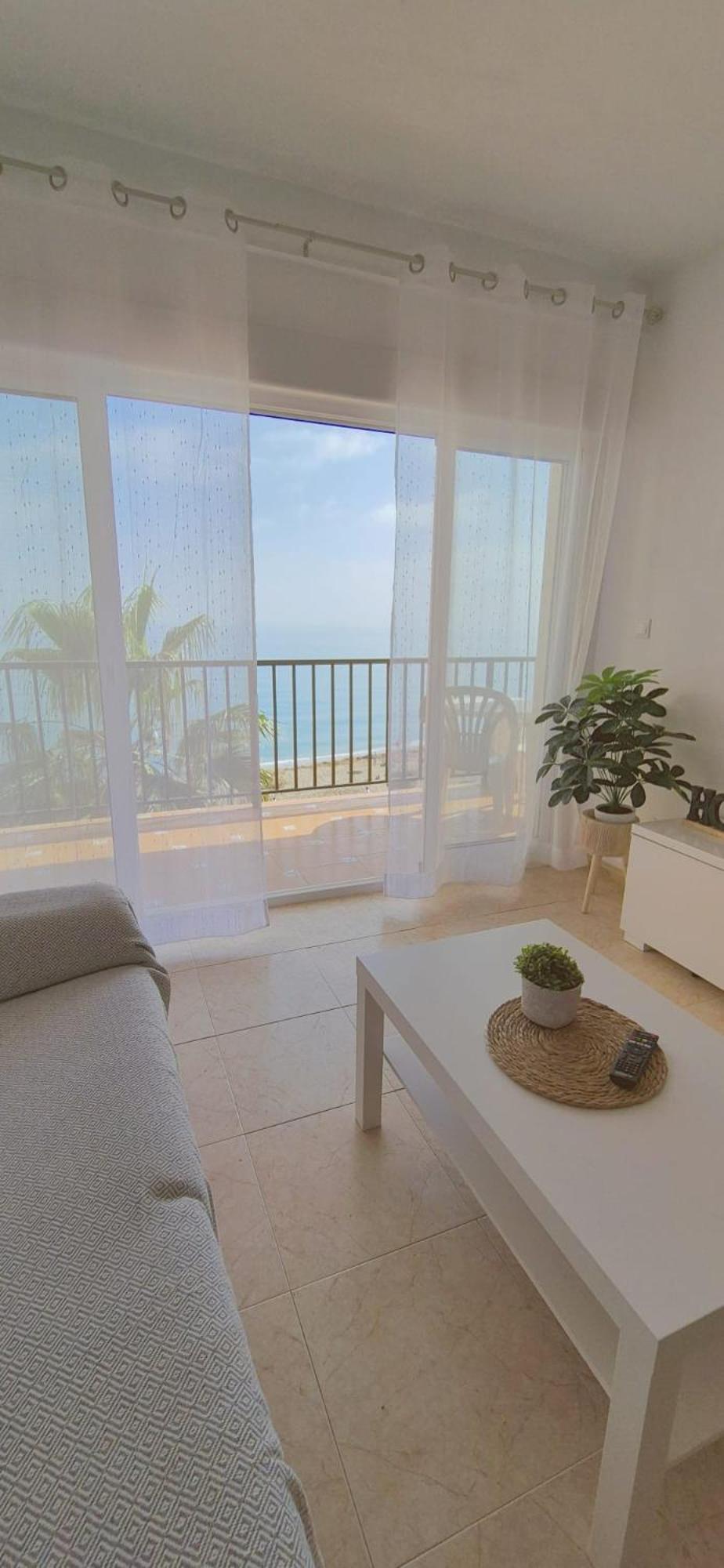 Apartamento Con Piscina En La Primera Linea De Playa De פואנגירולה מראה חיצוני תמונה