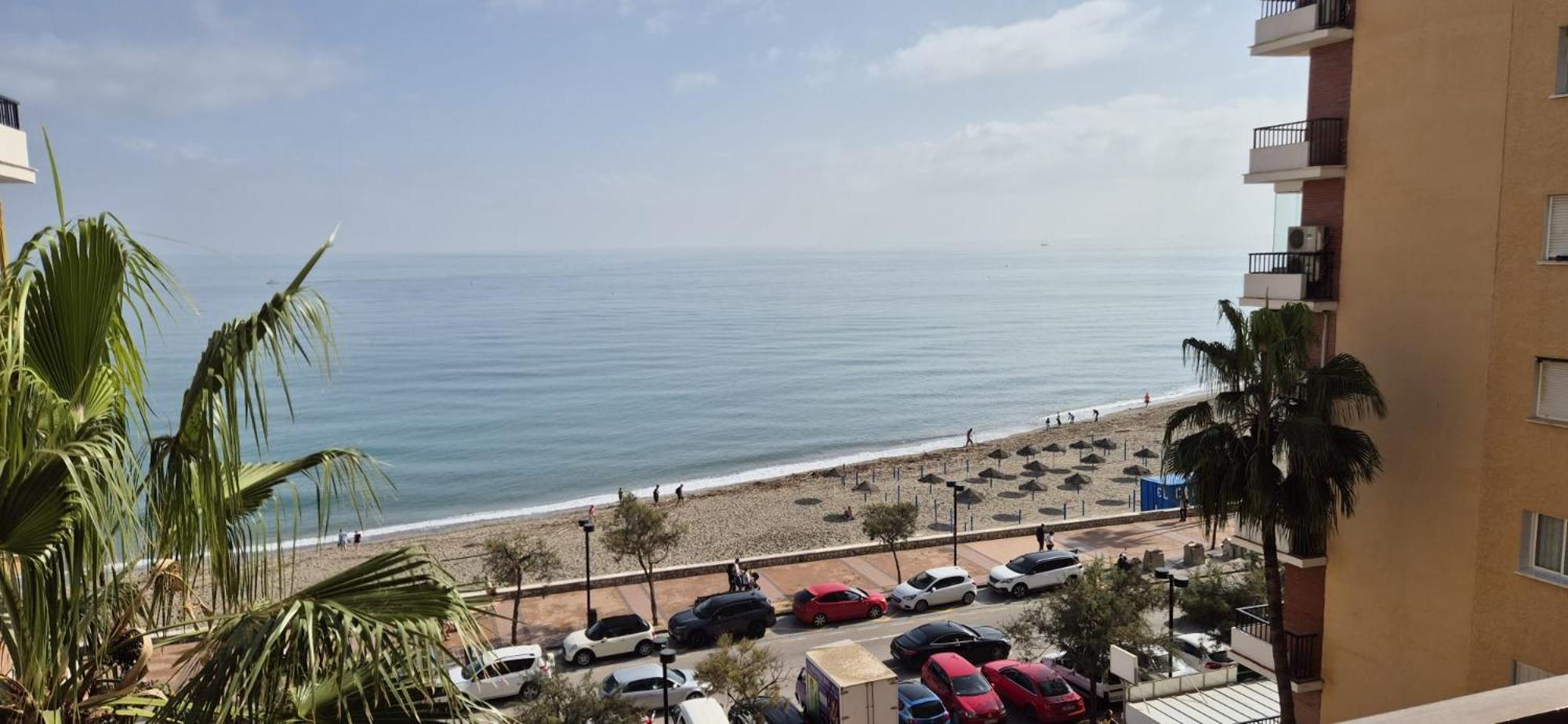 Apartamento Con Piscina En La Primera Linea De Playa De פואנגירולה מראה חיצוני תמונה